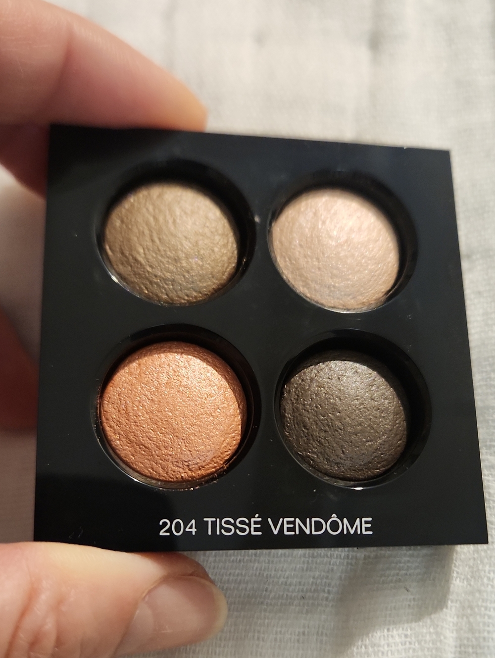 Chanel Les 4 Ombres 204 Tissé Vendôme Eyeshadow Quad in Brown & Pink